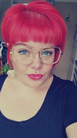 Schön groß und sehr auffällig.
Mein Liebling0