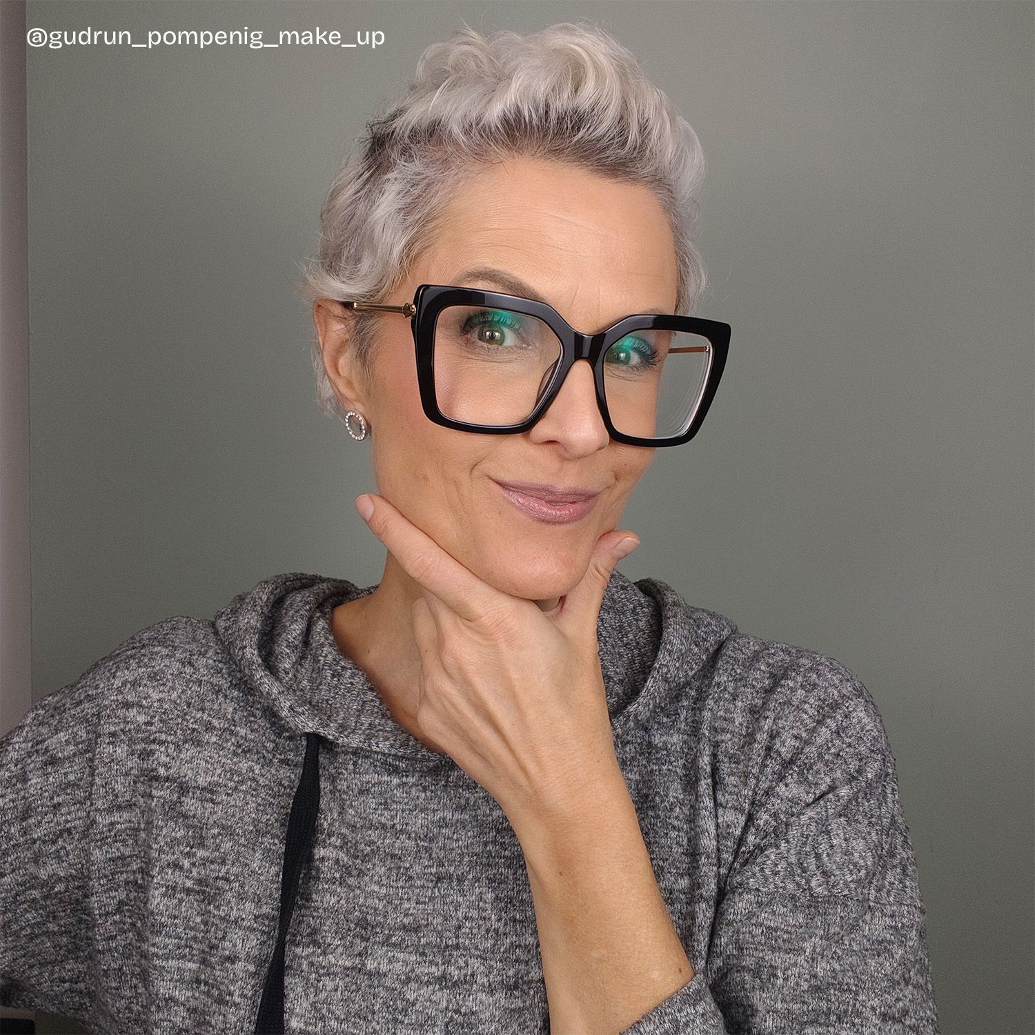 Flora Schwarz Quadratisch Brille8