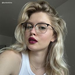 Gisela Schwarz Quadratisch Brille8