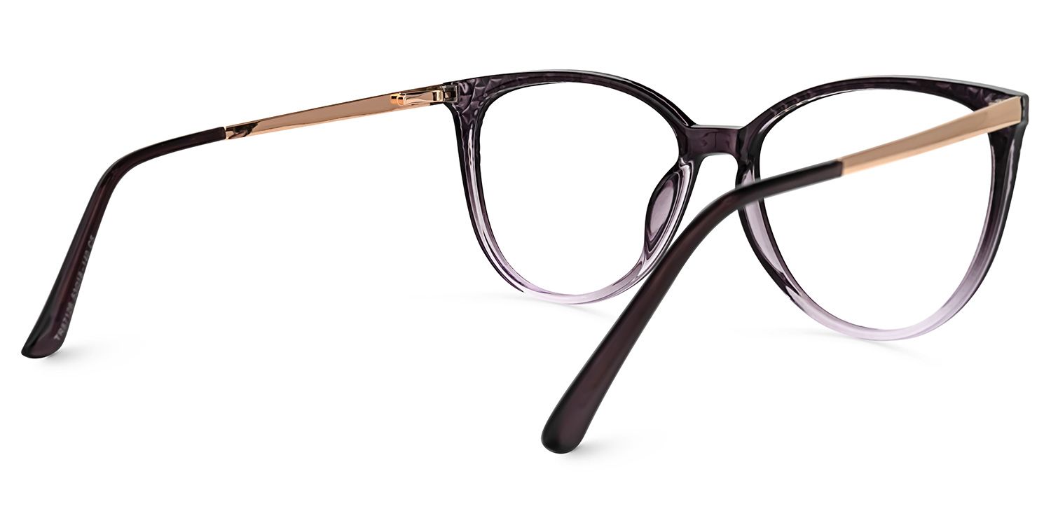 Dagmar Dunkellila Cateye Brille2